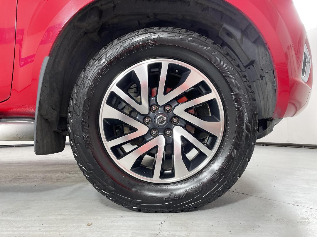 Photo '9' of Nissan Navara