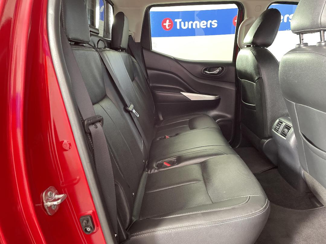 Photo '20' of Nissan Navara