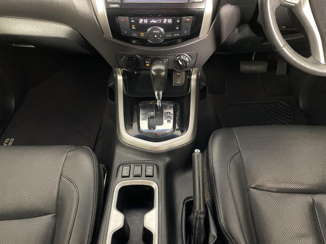 Photo '18' of Nissan Navara