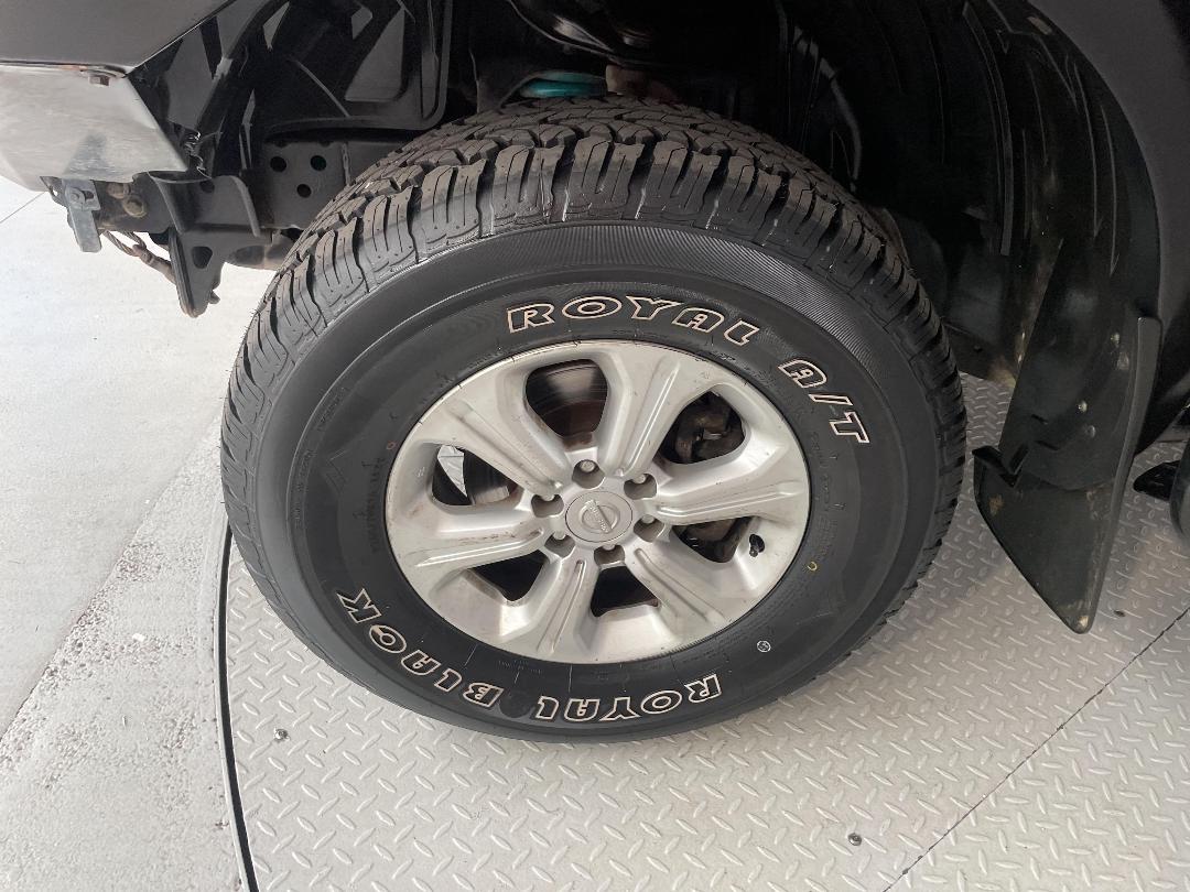 Photo '10' of Nissan Navara