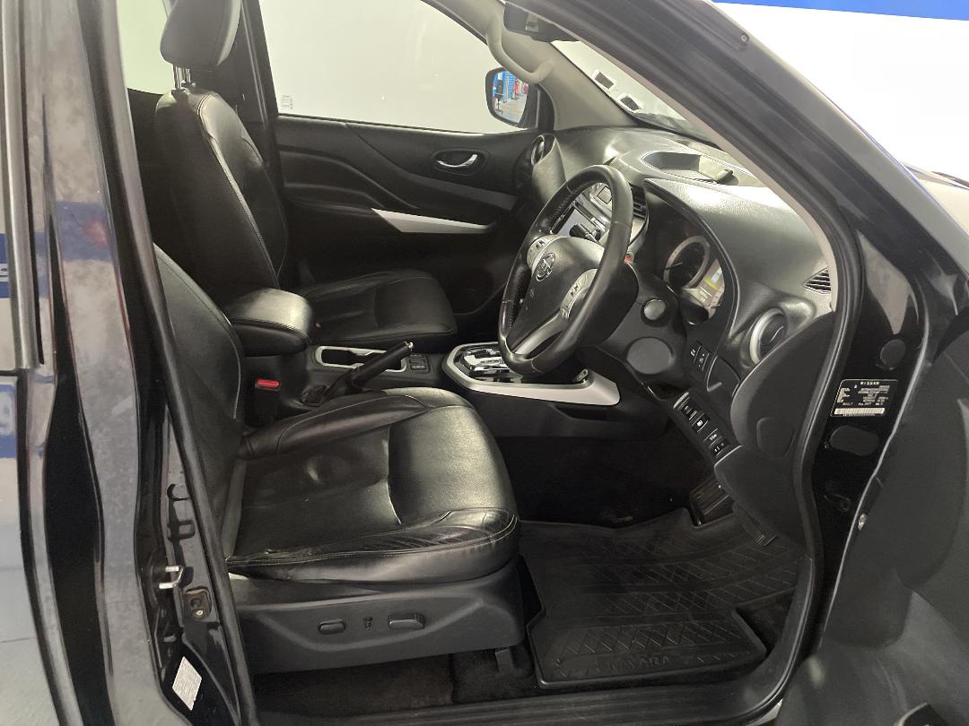 Photo '16' of Nissan Navara