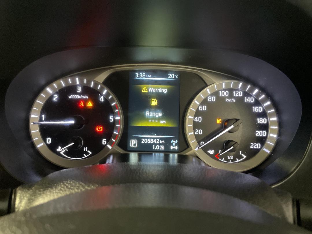 Photo '21' of Nissan Navara