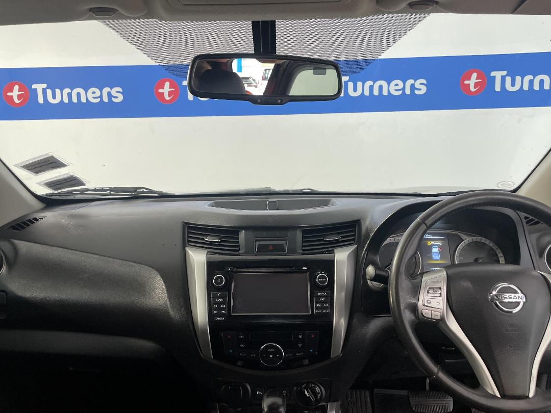 Photo '17' of Nissan Navara