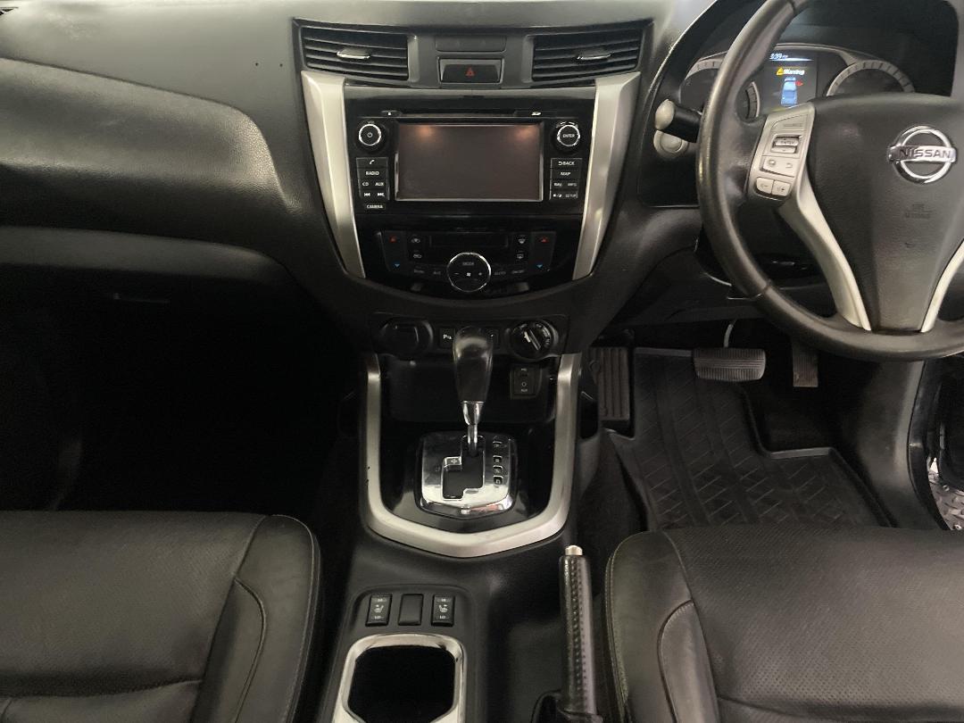 Photo '18' of Nissan Navara