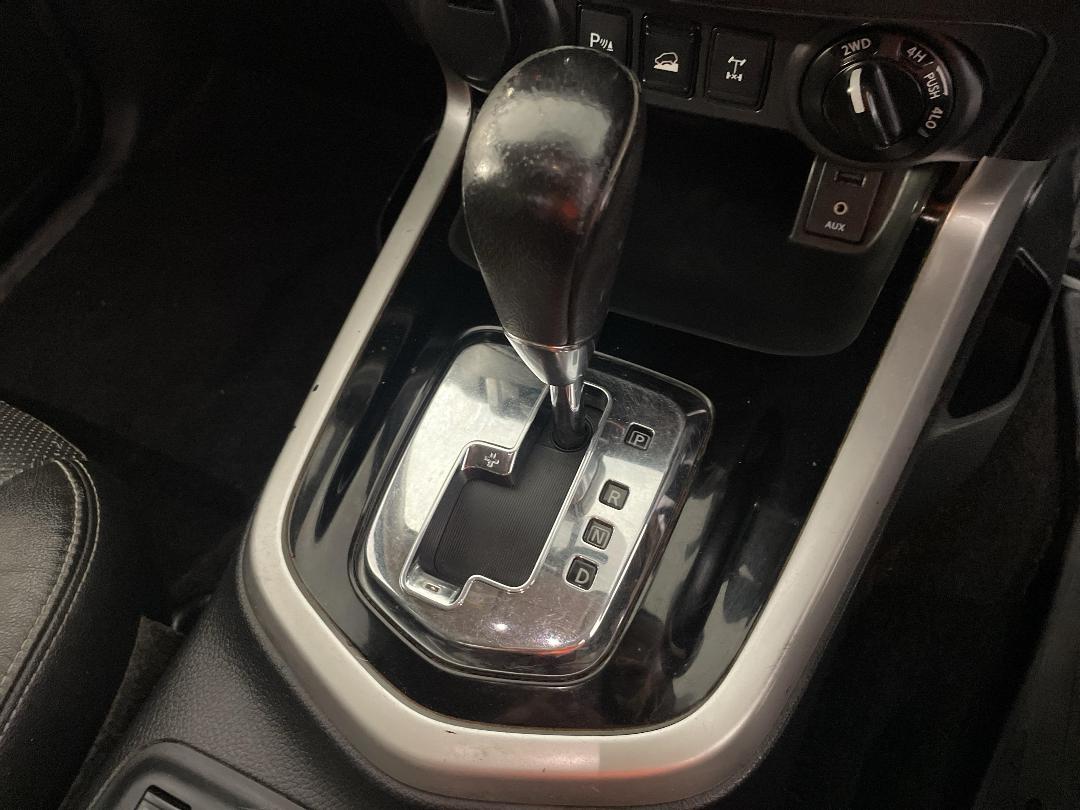 Photo '31' of Nissan Navara