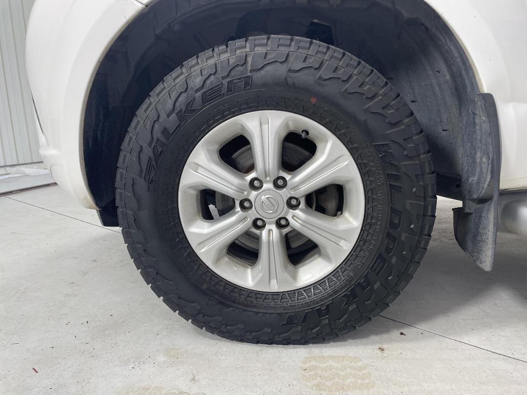 Photo '10' of Nissan Navara