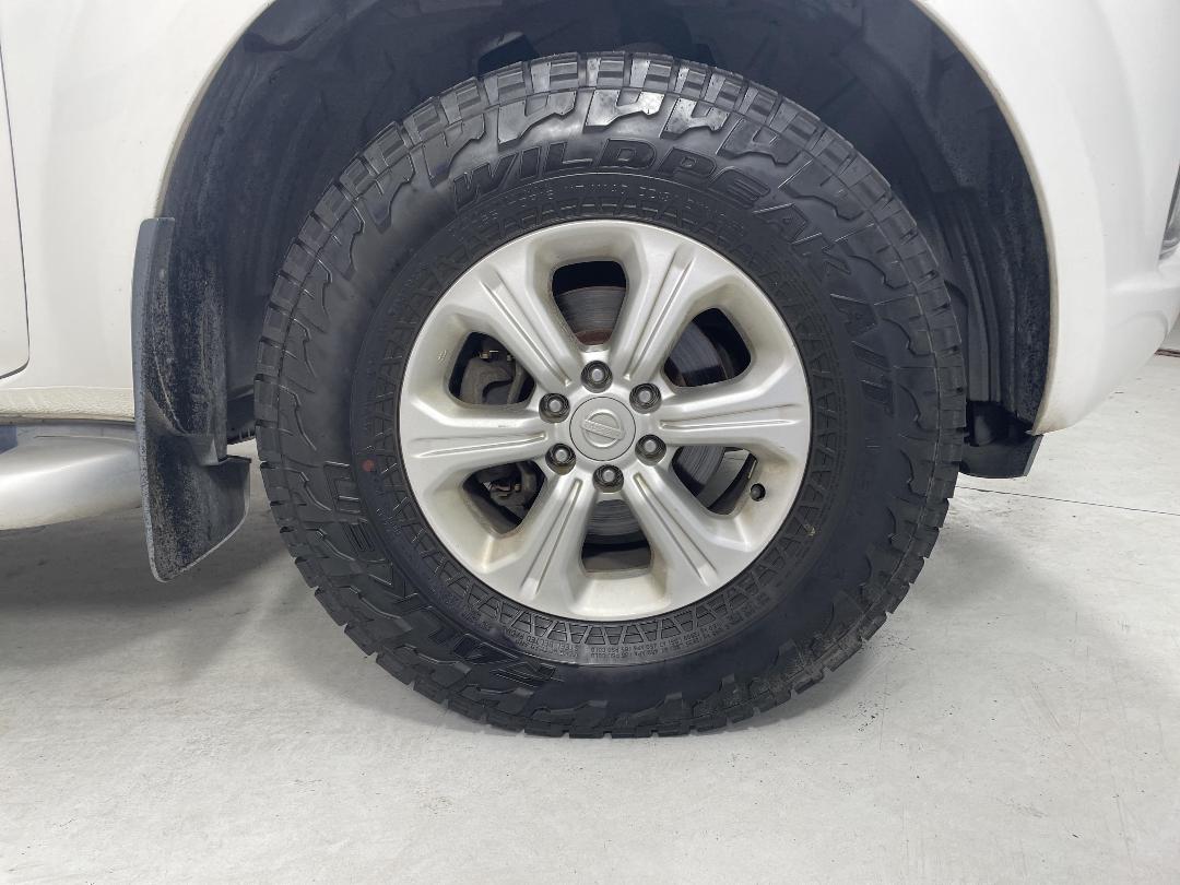 Photo '9' of Nissan Navara