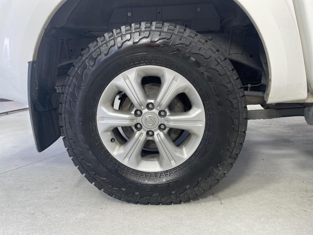 Photo '12' of Nissan Navara