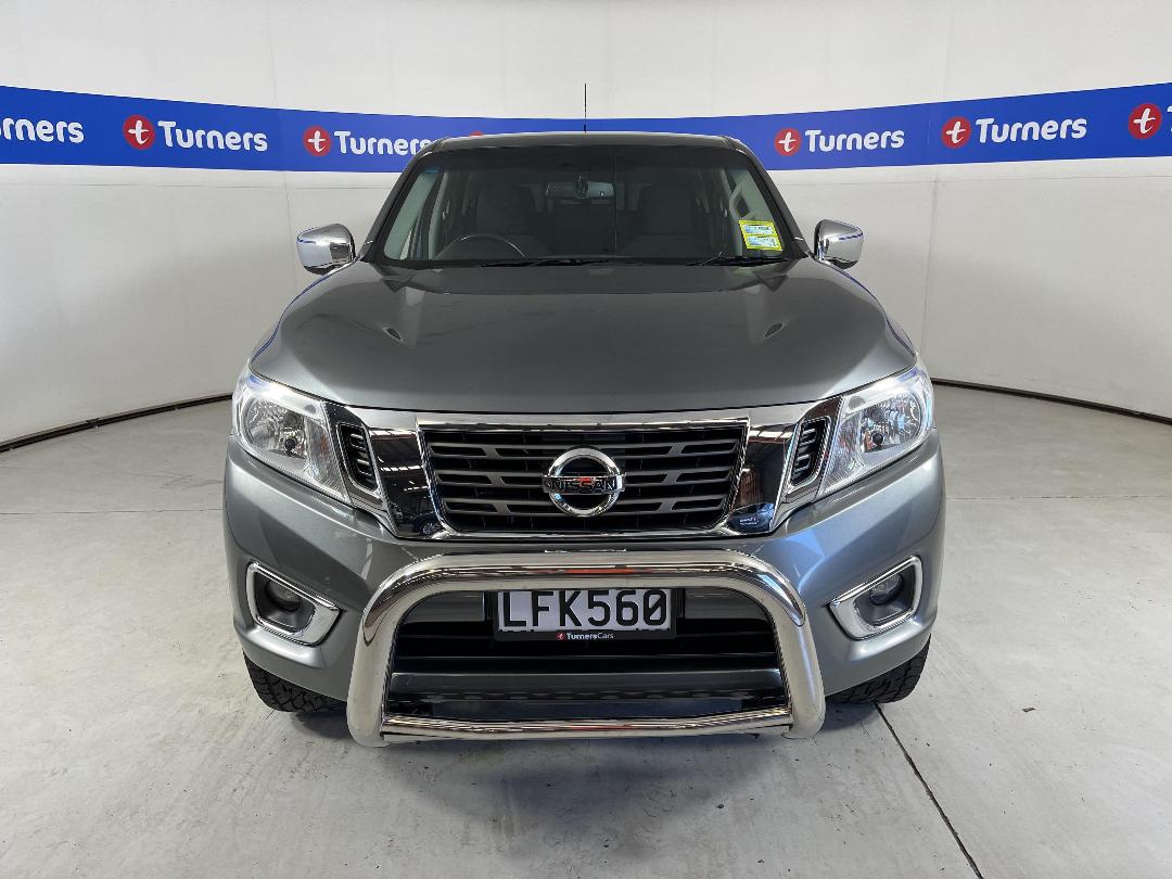 Photo '2' of Nissan Navara