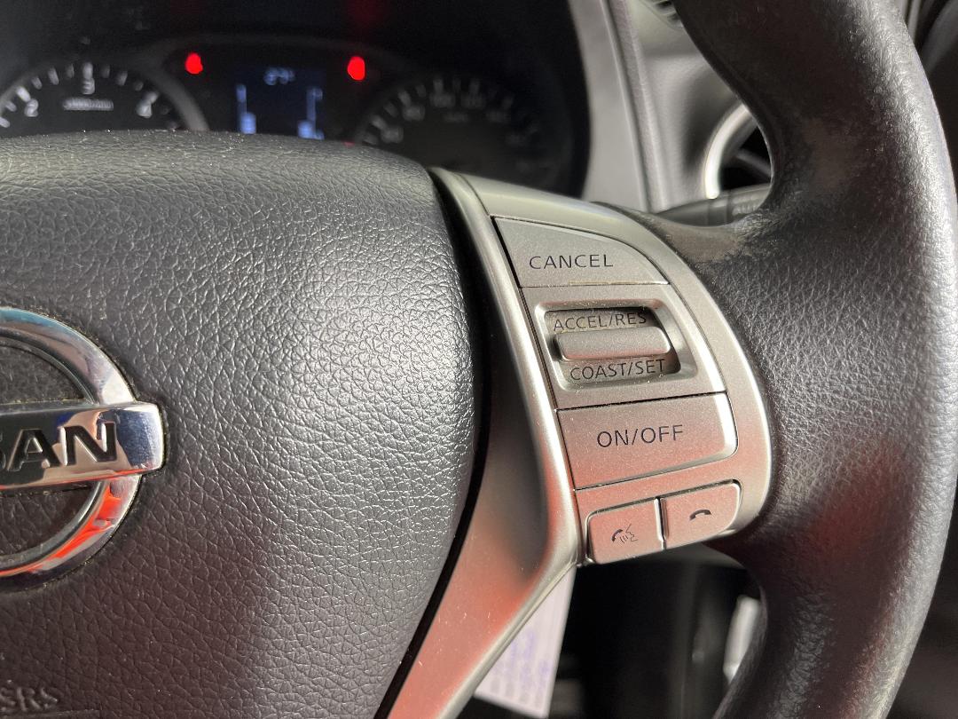 Photo '27' of Nissan Navara