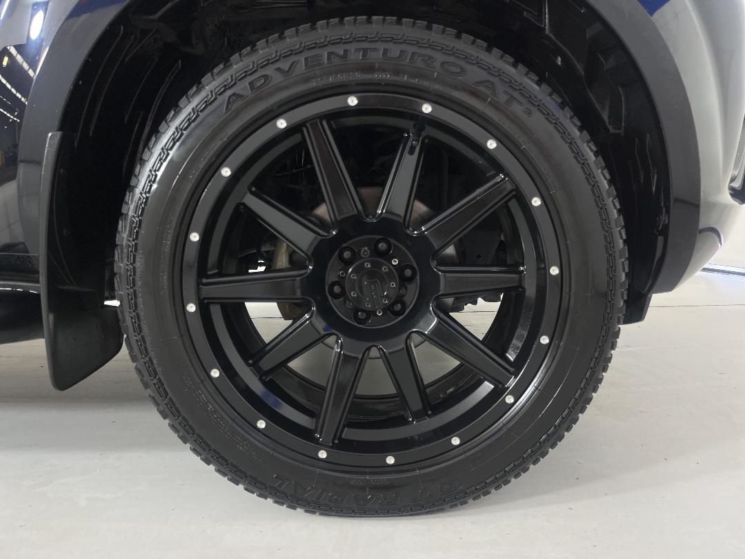 Photo '9' of Nissan Navara