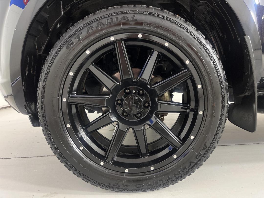 Photo '10' of Nissan Navara