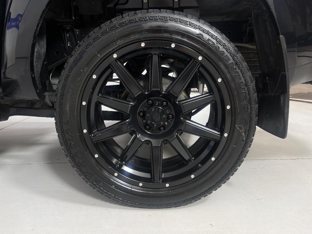 Photo '11' of Nissan Navara