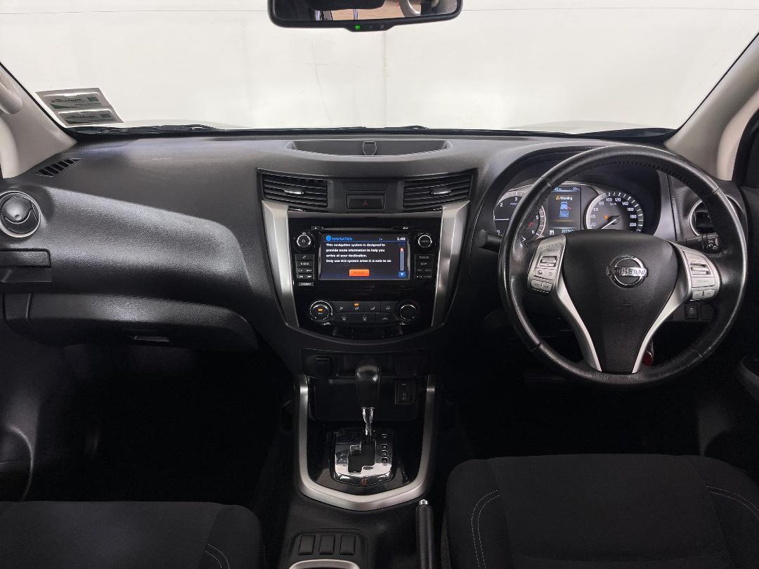 Photo '17' of Nissan Navara