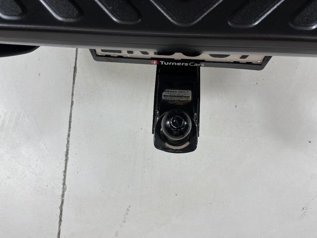 Photo '24' of Nissan Navara