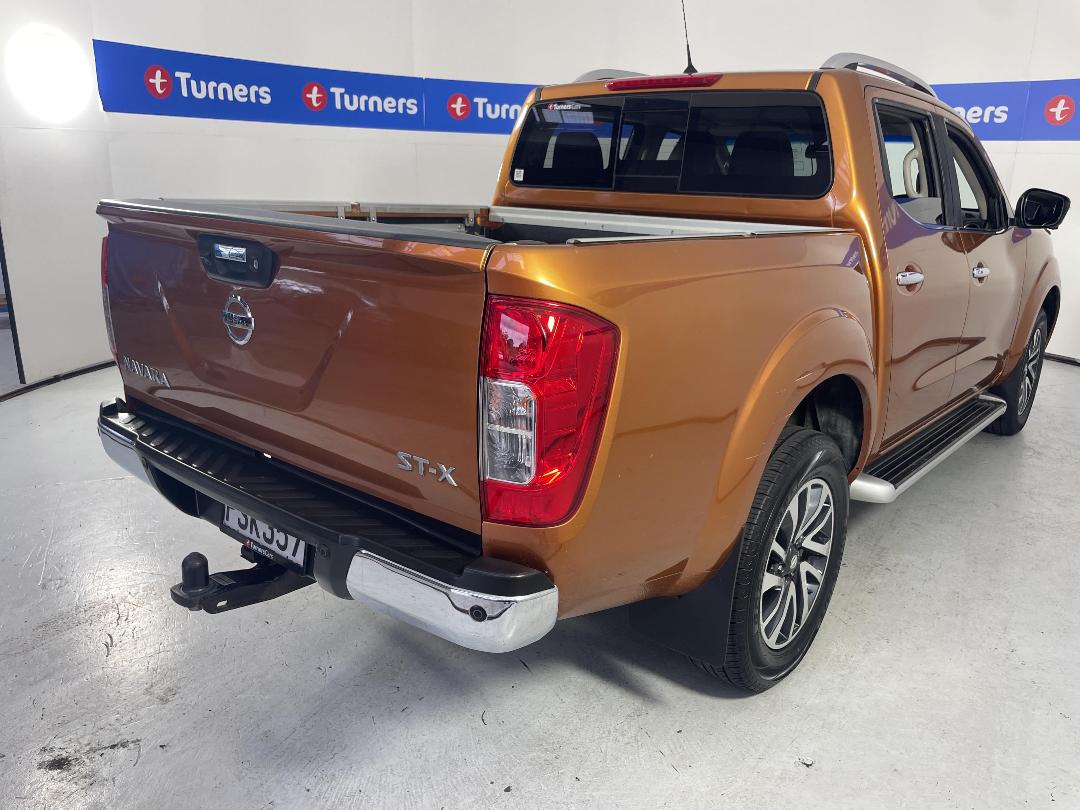 Photo '7' of Nissan Navara