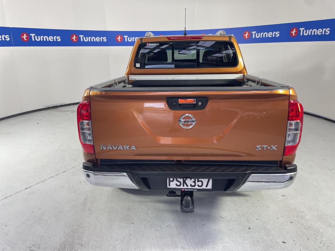 Photo '6' of Nissan Navara