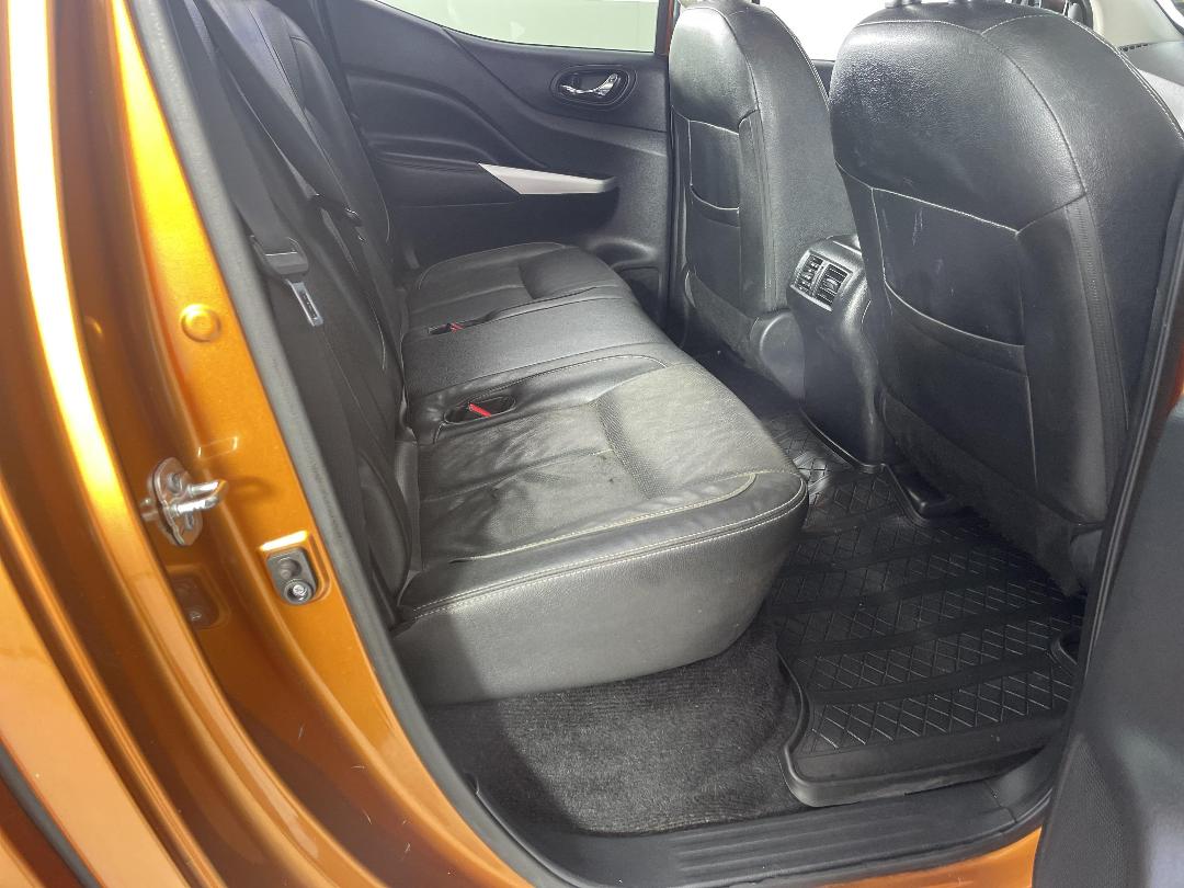 Photo '20' of Nissan Navara