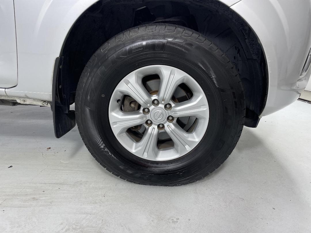 Photo '9' of Nissan Navara