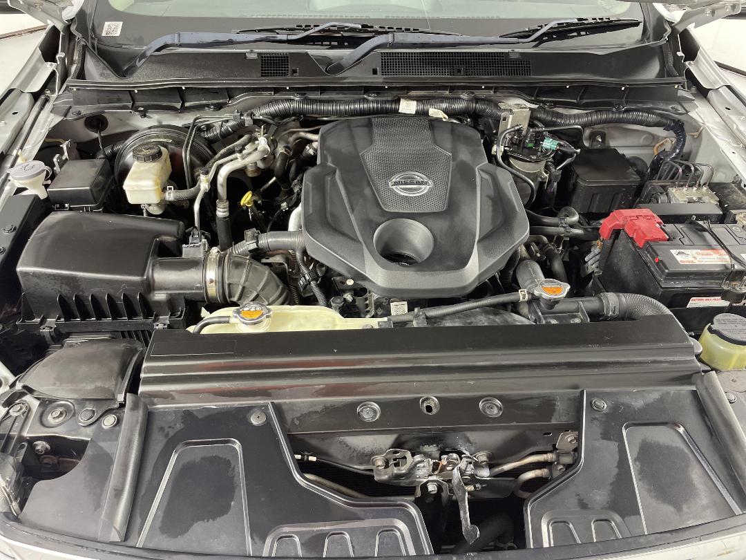 Photo '13' of Nissan Navara