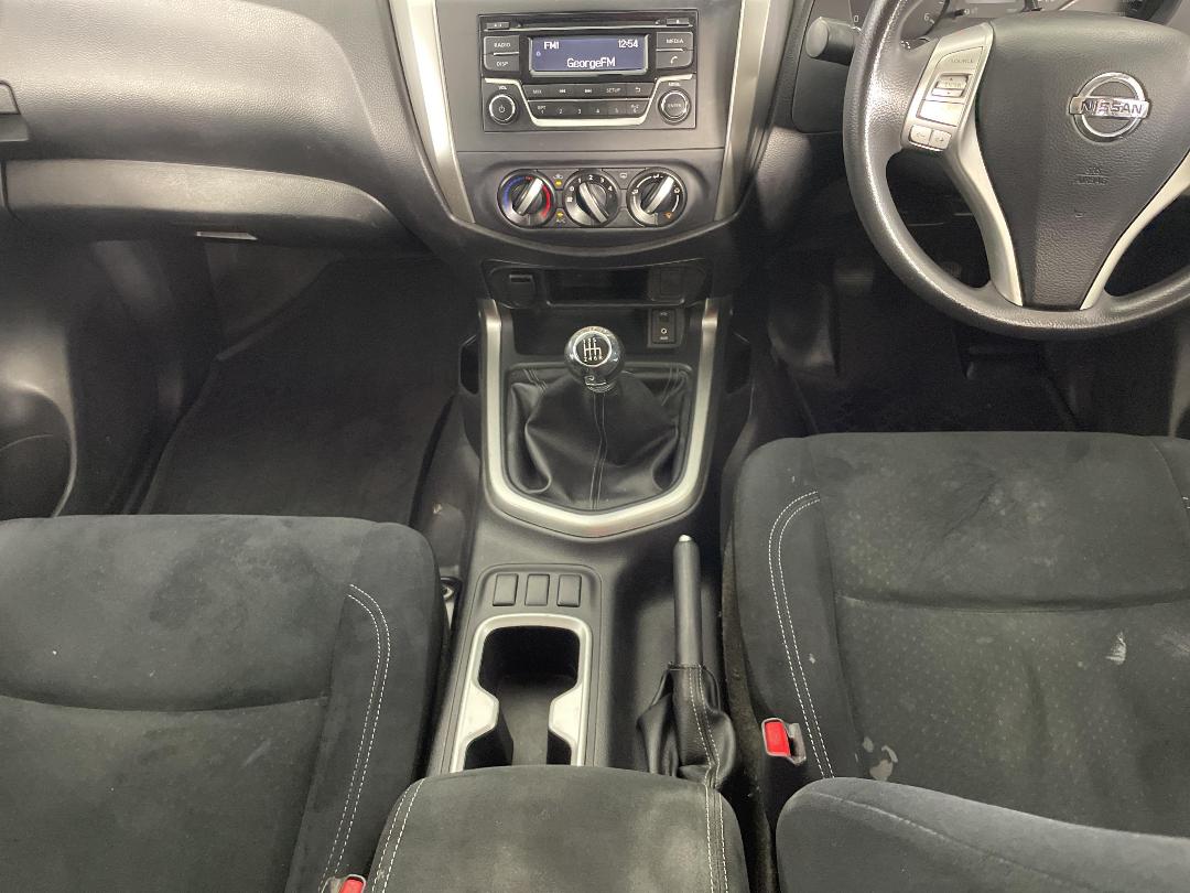 Photo '18' of Nissan Navara