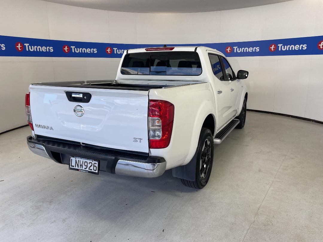 Photo '7' of Nissan Navara