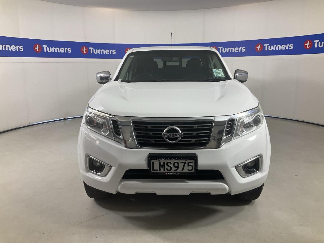 Photo '2' of Nissan Navara