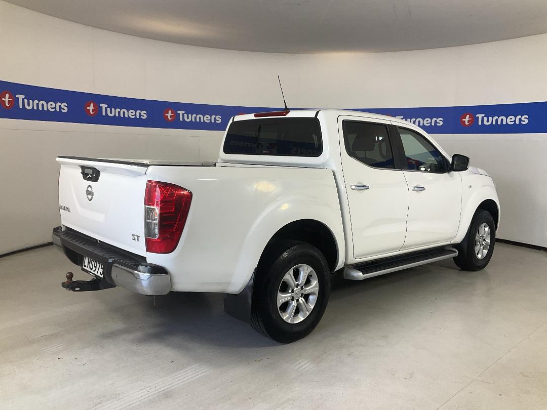 Photo '7' of Nissan Navara