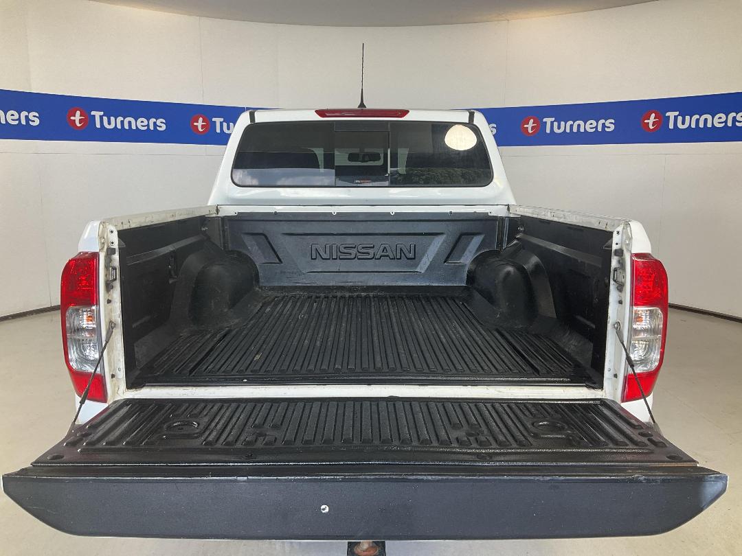 Photo '14' of Nissan Navara