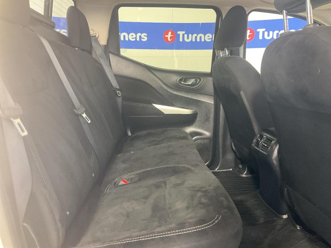 Photo '20' of Nissan Navara