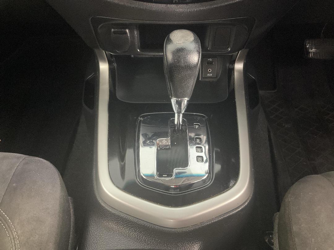 Photo '18' of Nissan Navara