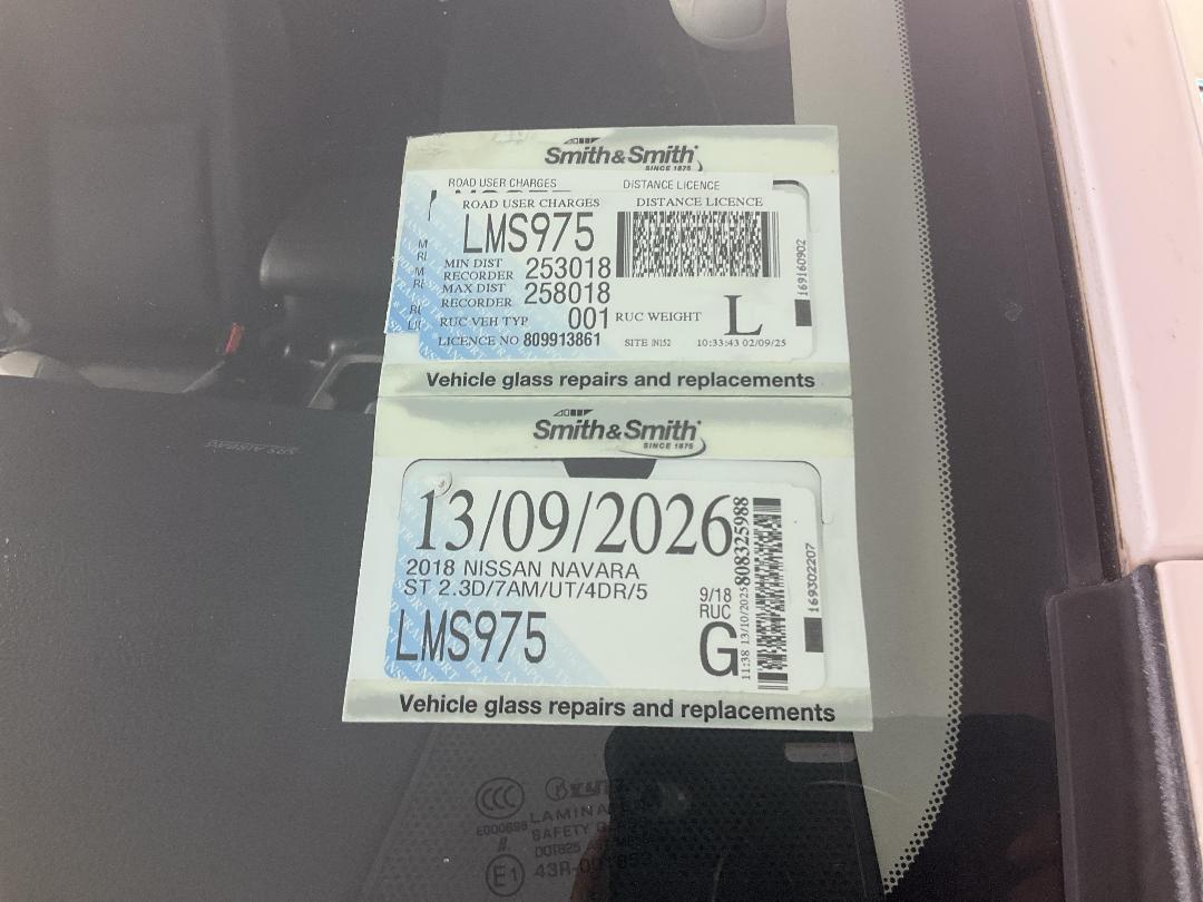 Photo '25' of Nissan Navara