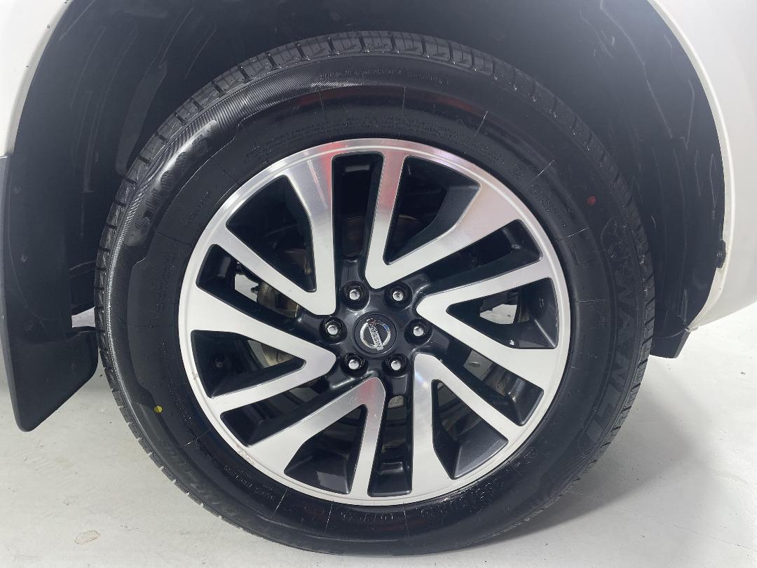 Photo '9' of Nissan Navara Photo '9' of Nissan Navara