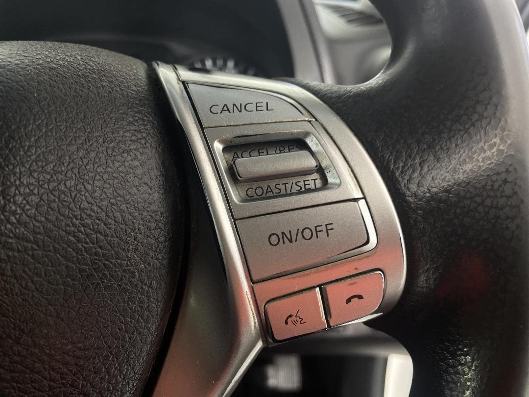 Photo '24' of Nissan Navara Photo '24' of Nissan Navara