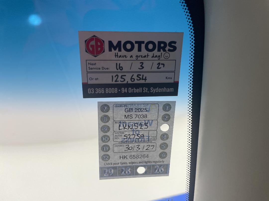 Photo '27' of Nissan Navara Photo '27' of Nissan Navara