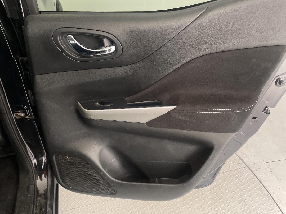 Photo '19' of Nissan Navara Photo '19' of Nissan Navara