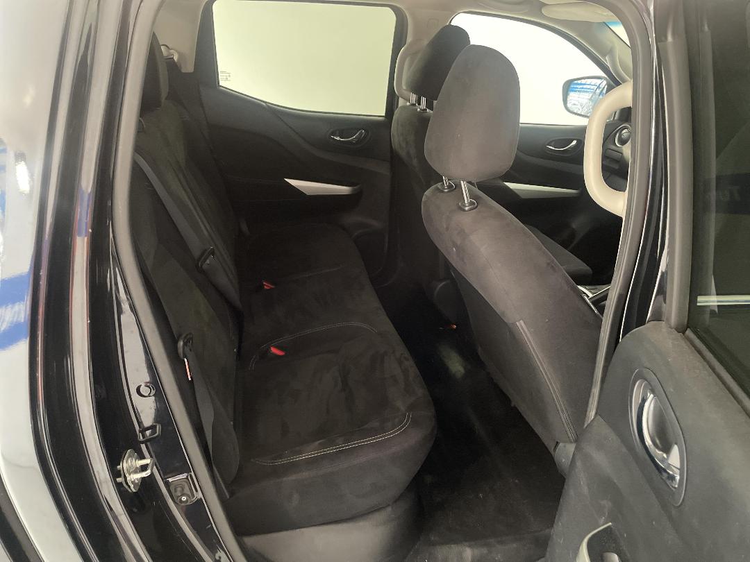 Photo '20' of Nissan Navara Photo '20' of Nissan Navara