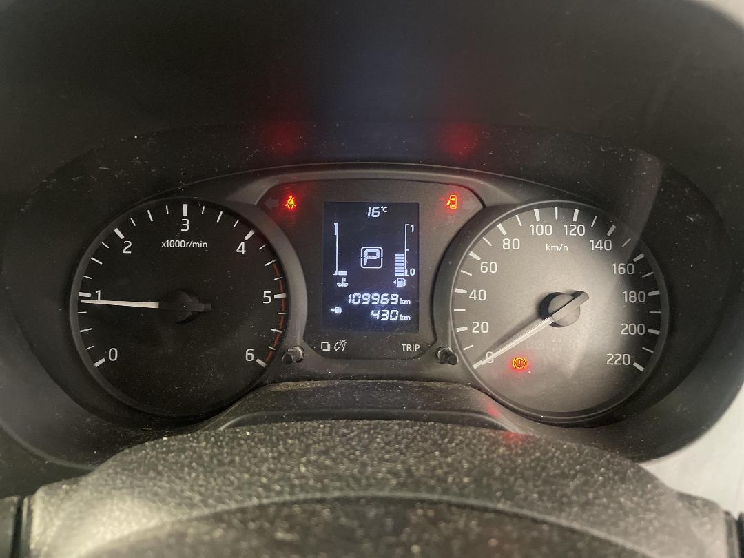 Photo '21' of Nissan Navara Photo '21' of Nissan Navara