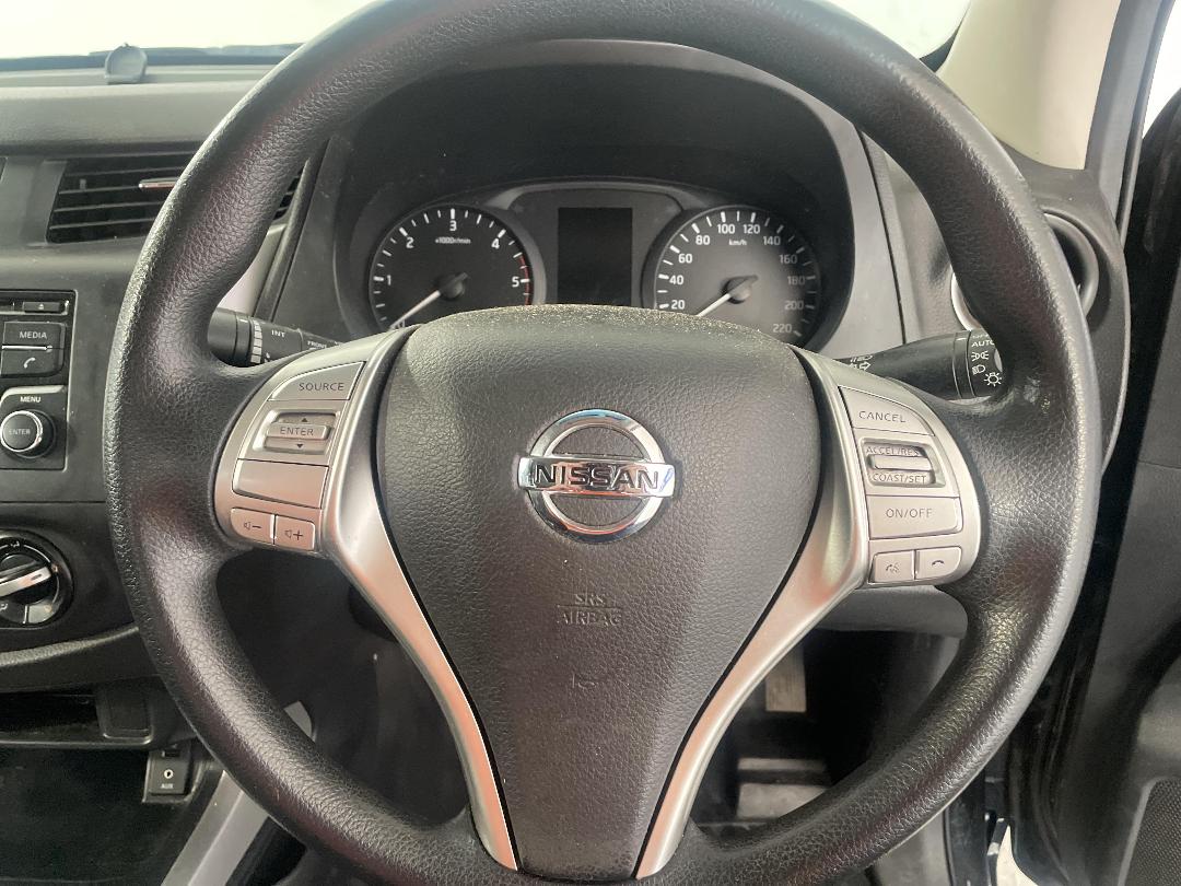 Photo '27' of Nissan Navara Photo '27' of Nissan Navara