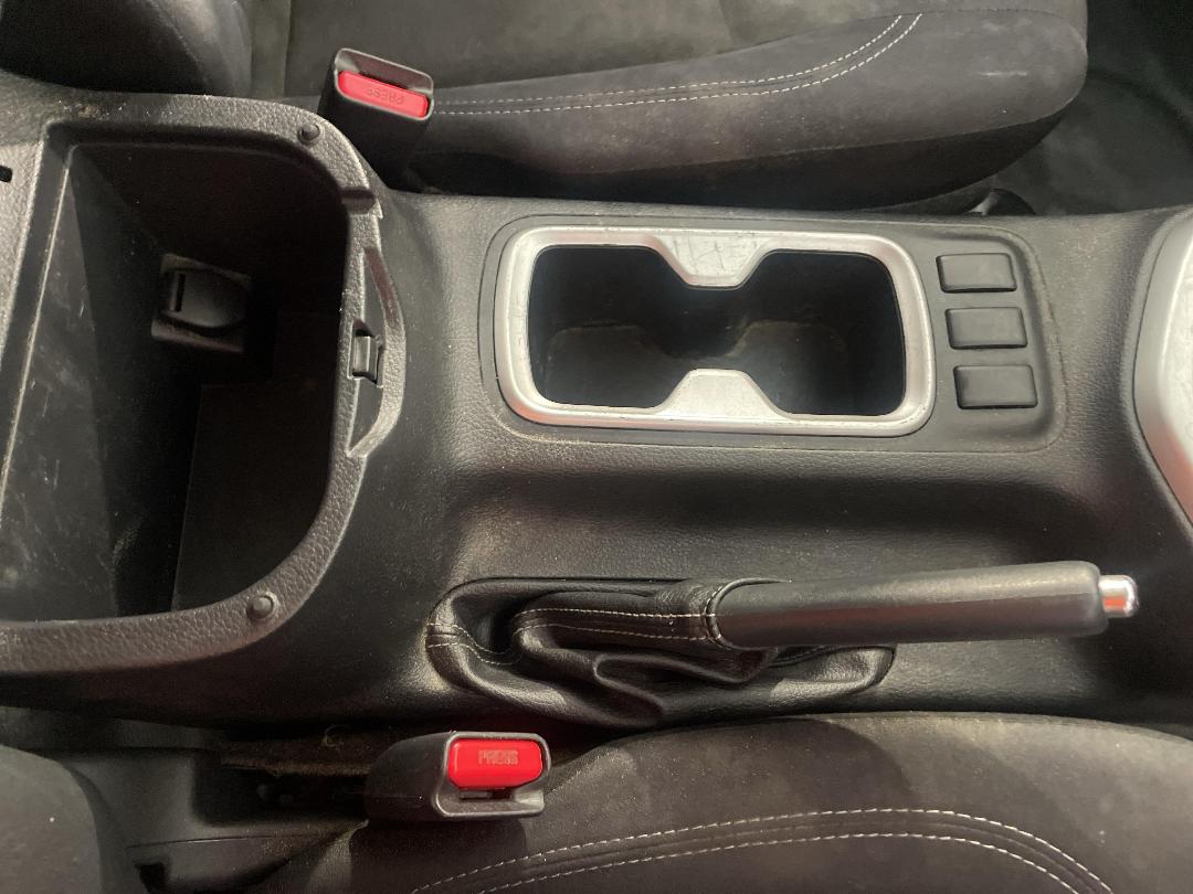 Photo '32' of Nissan Navara Photo '32' of Nissan Navara