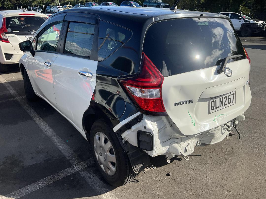 Photo '3' of Nissan Note Hybrid Photo '3' of Nissan Note Hybrid