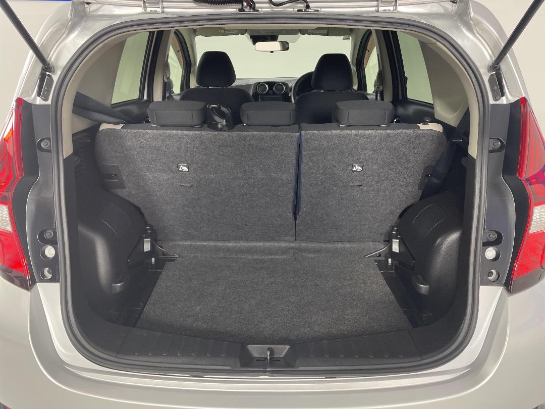 Photo '14' of Nissan Note Photo '14' of Nissan Note