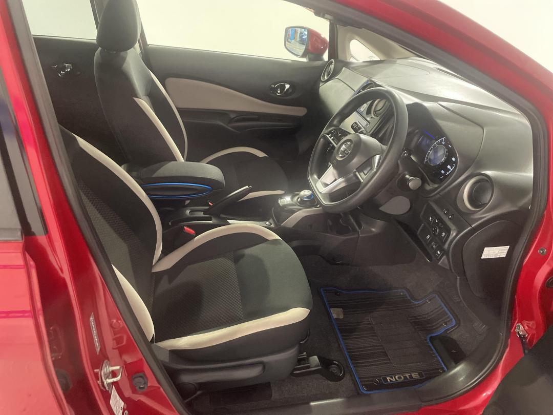 Photo '16' of Nissan Note Photo '16' of Nissan Note