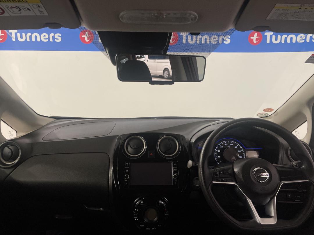 Photo '17' of Nissan Note Photo '17' of Nissan Note