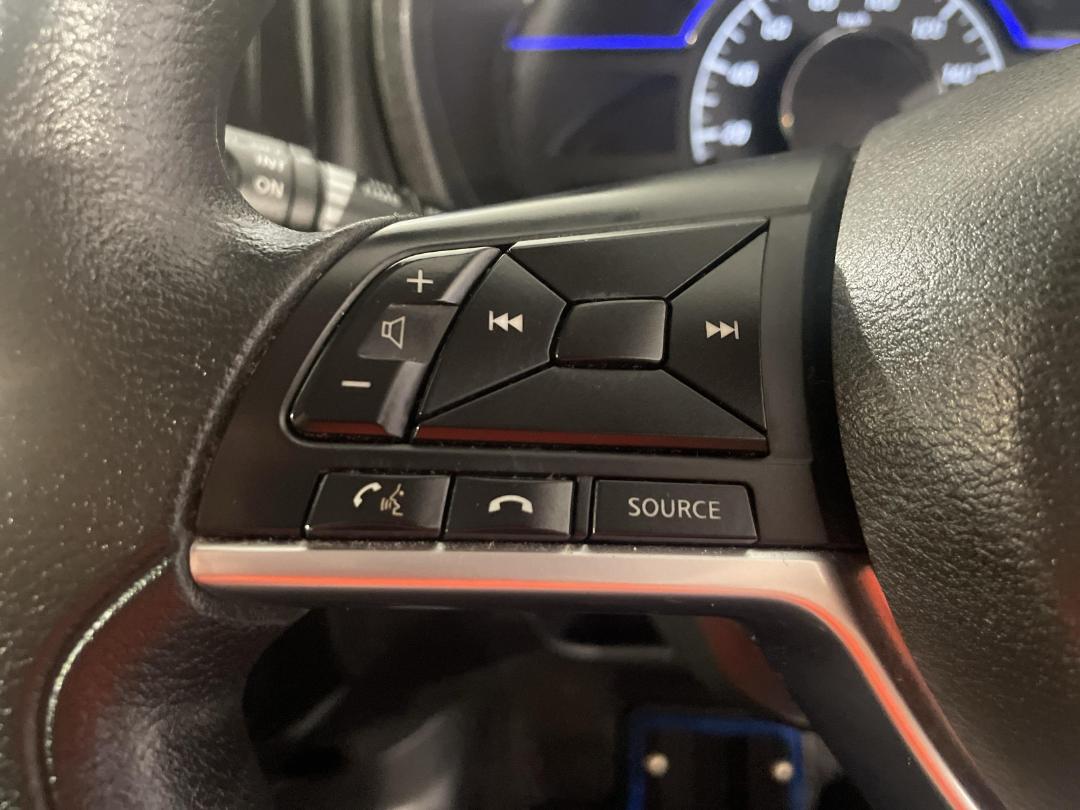 Photo '25' of Nissan Note Photo '25' of Nissan Note