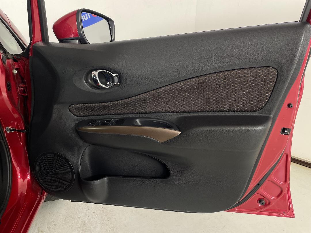 Photo '15' of Nissan Note