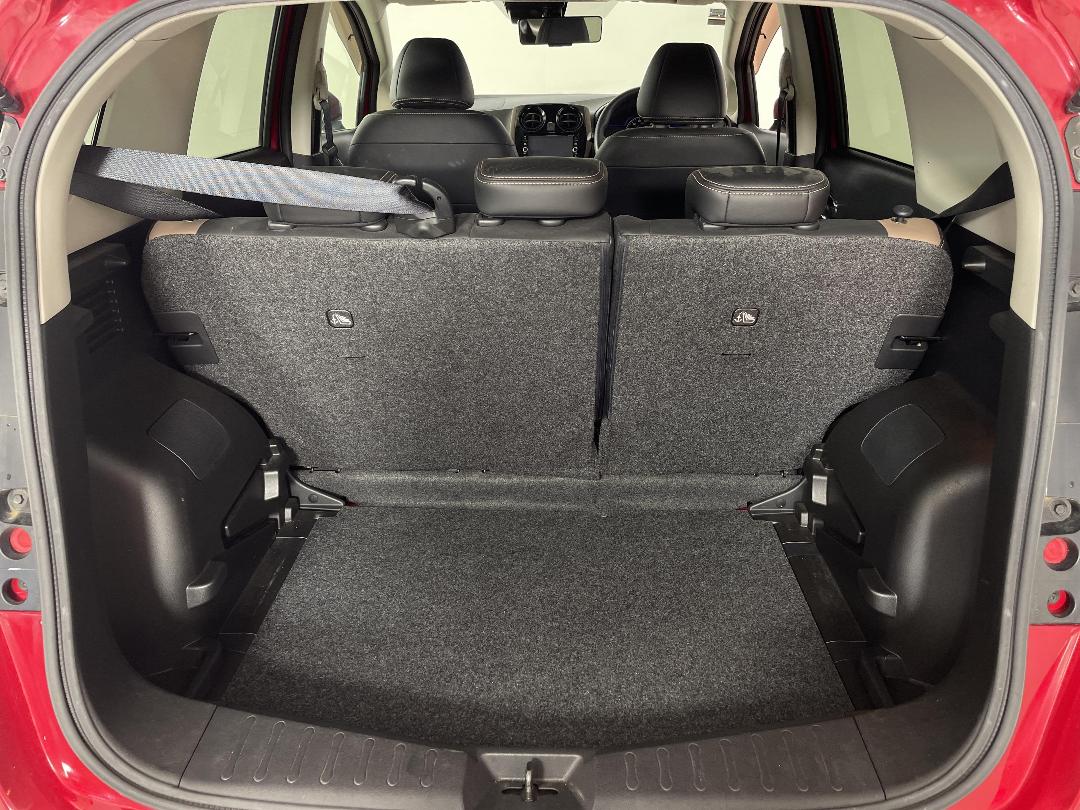 Photo '14' of Nissan Note