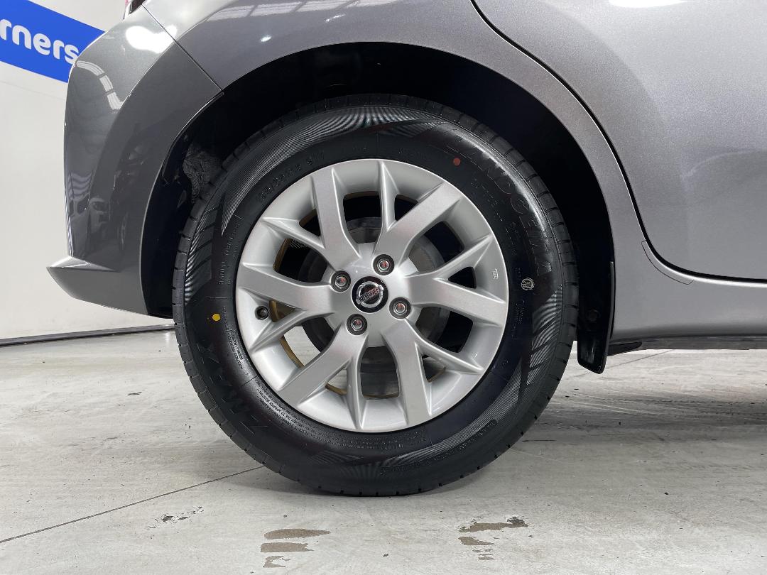 Photo '12' of Nissan Note Photo '12' of Nissan Note