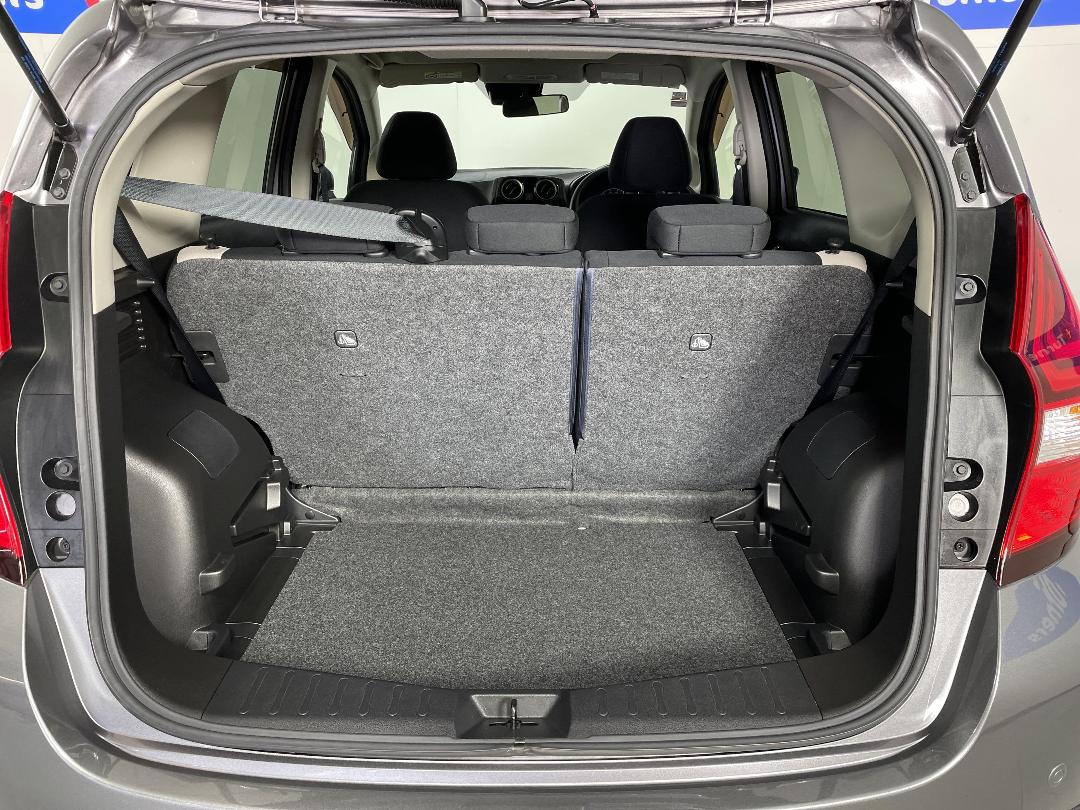 Photo '14' of Nissan Note Photo '14' of Nissan Note