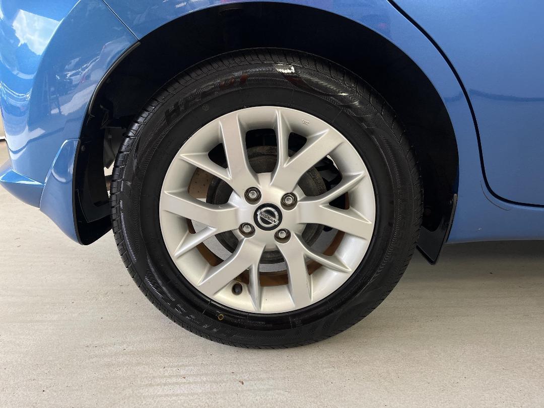 Photo '12' of Nissan Note